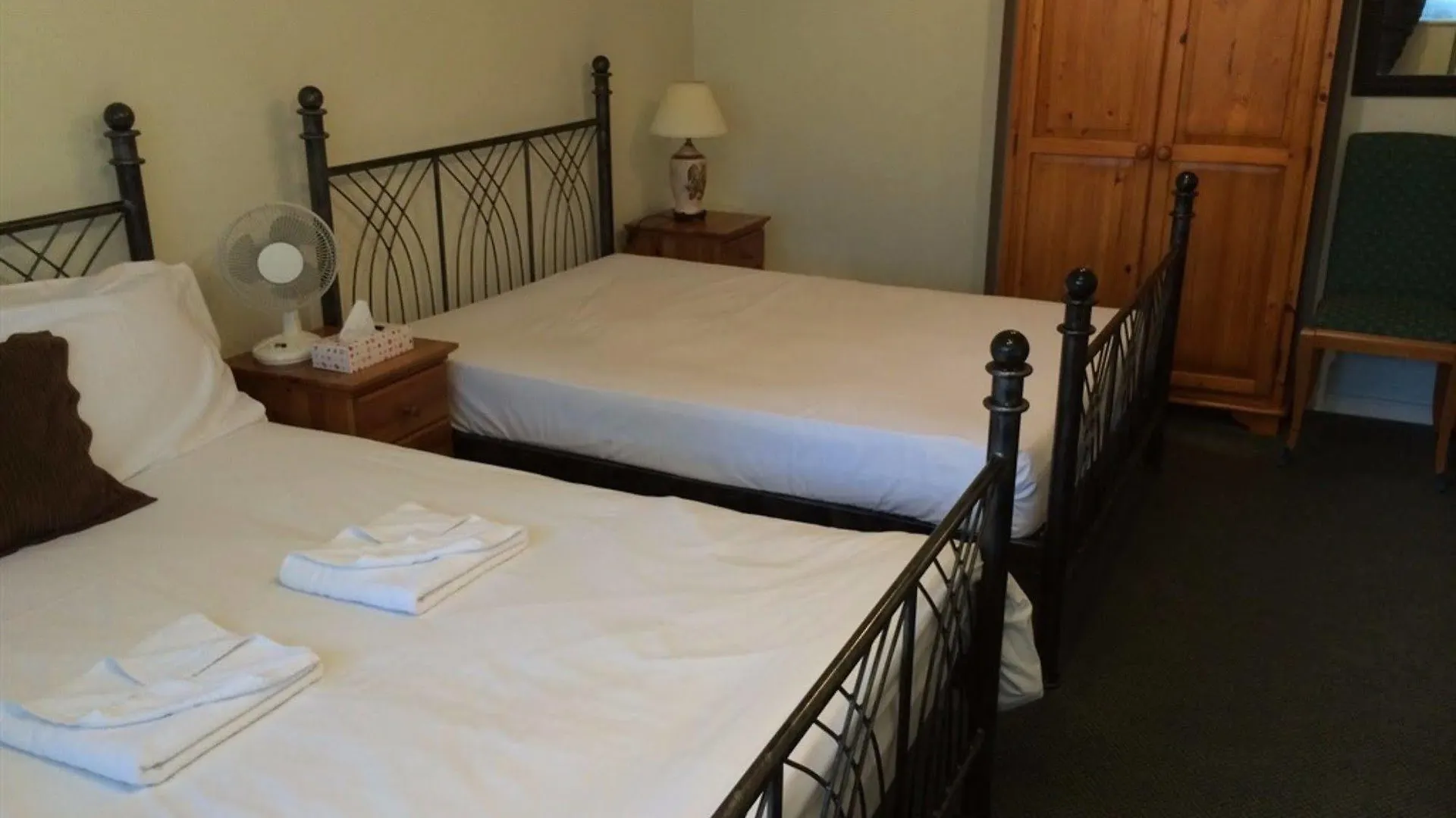 Ayah Villa Guest House Cambridge