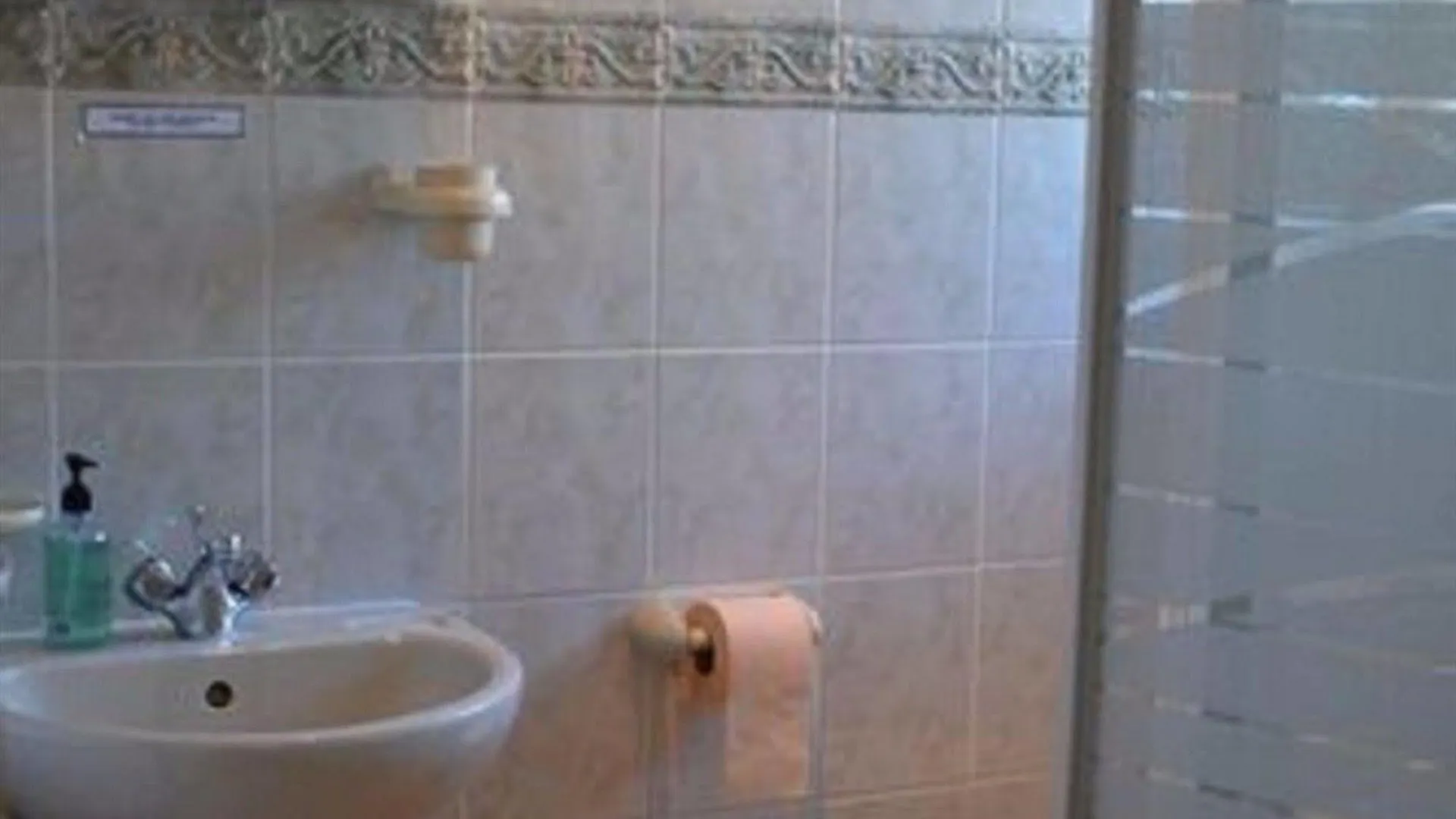 ***  Ayah Villa Guest House Cambridge  United Kingdom